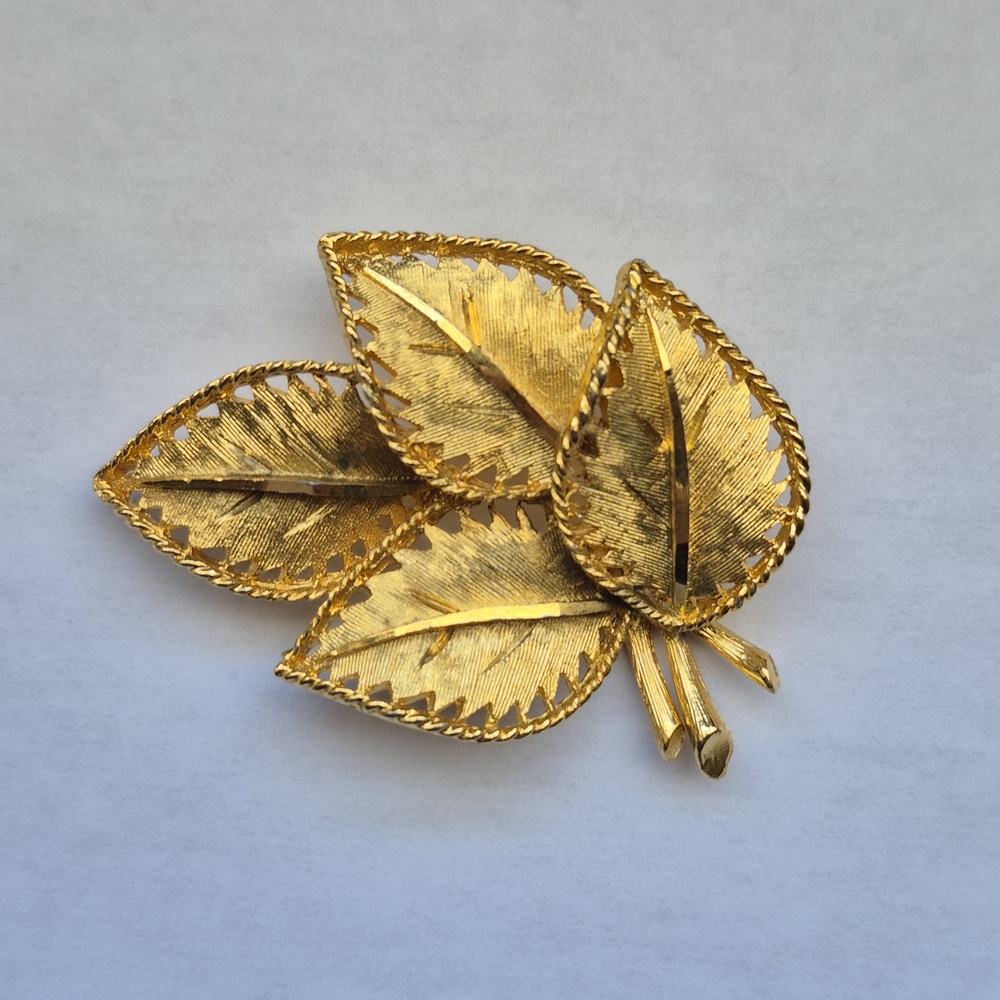 Signed BSK Gold Tone Leaves Brooch
